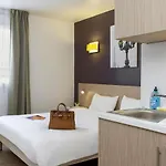 Adagio Access Paris Клиши