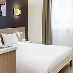 Adagio Access Paris Lägenhetshotell Clichy