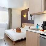 Adagio Access Paris Lägenhetshotell Clichy