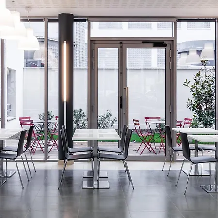 Adagio Access Paris