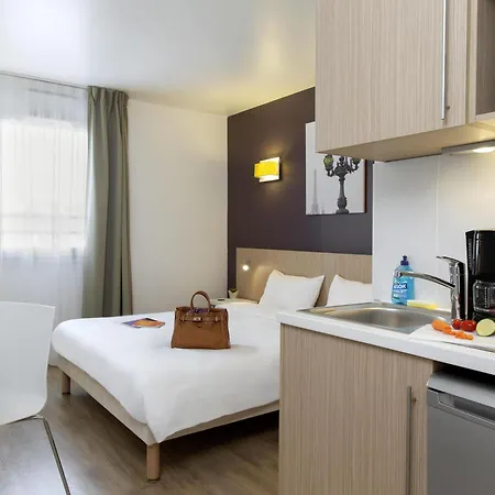 Adagio Access Paris 3*