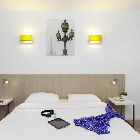 Adagio Access Paris 3*