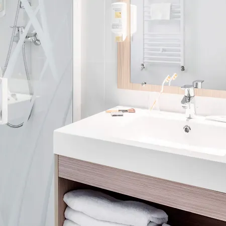 Adagio Access Paris