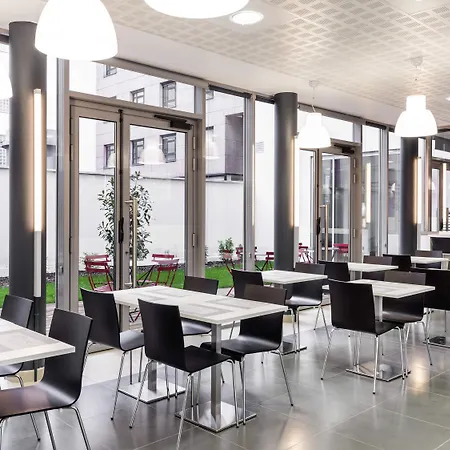 Adagio Access Paris Apartahotel 3*