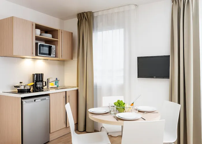 Lägenhetshotell Adagio Access Paris 3*