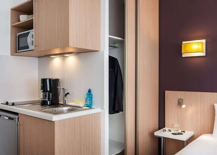 Aparthotel Adagio Access Paris 3*