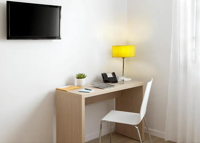 Lägenhetshotell Adagio Access Paris 3*